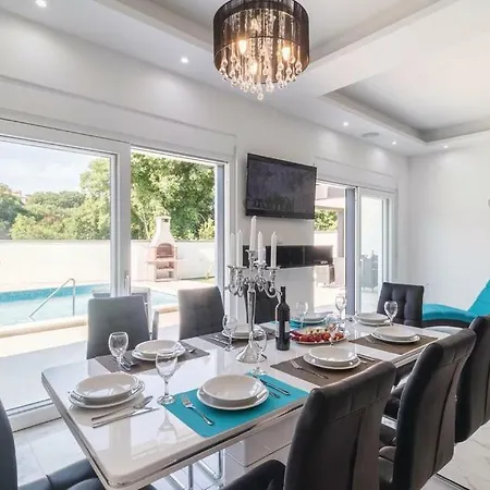 Villa Bojana *